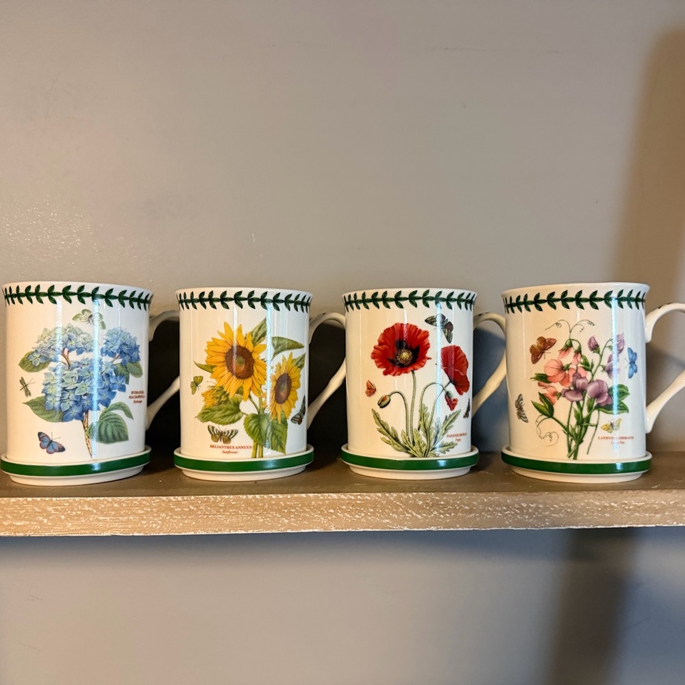 Botanical Garden 8 piece Mug Set 
Matching Coaster Included with each mug.
